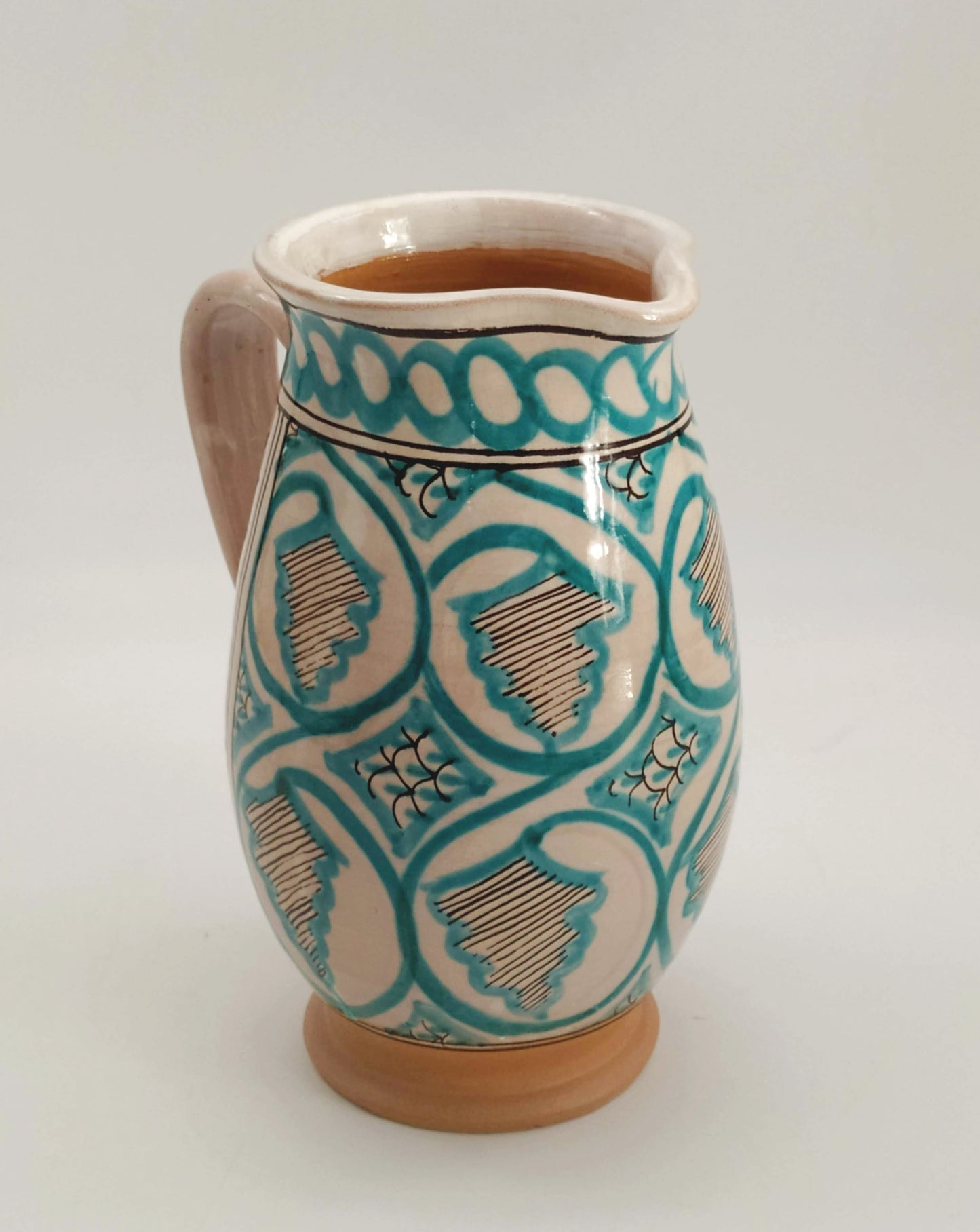 Trilobed Jug