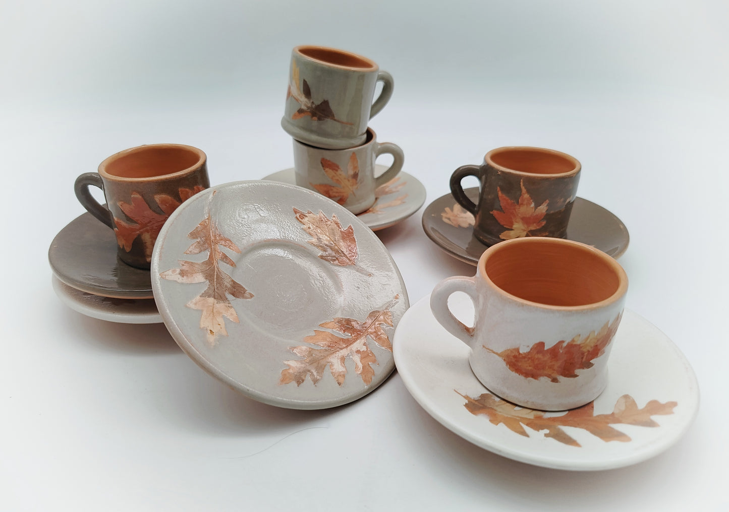 Cylindrical cup + saucer