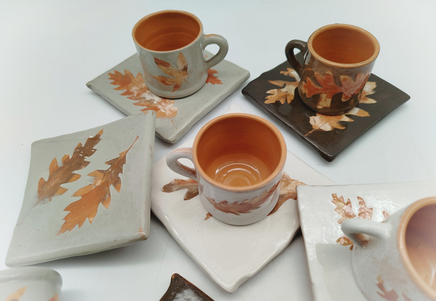 Cylindrical cup + saucer