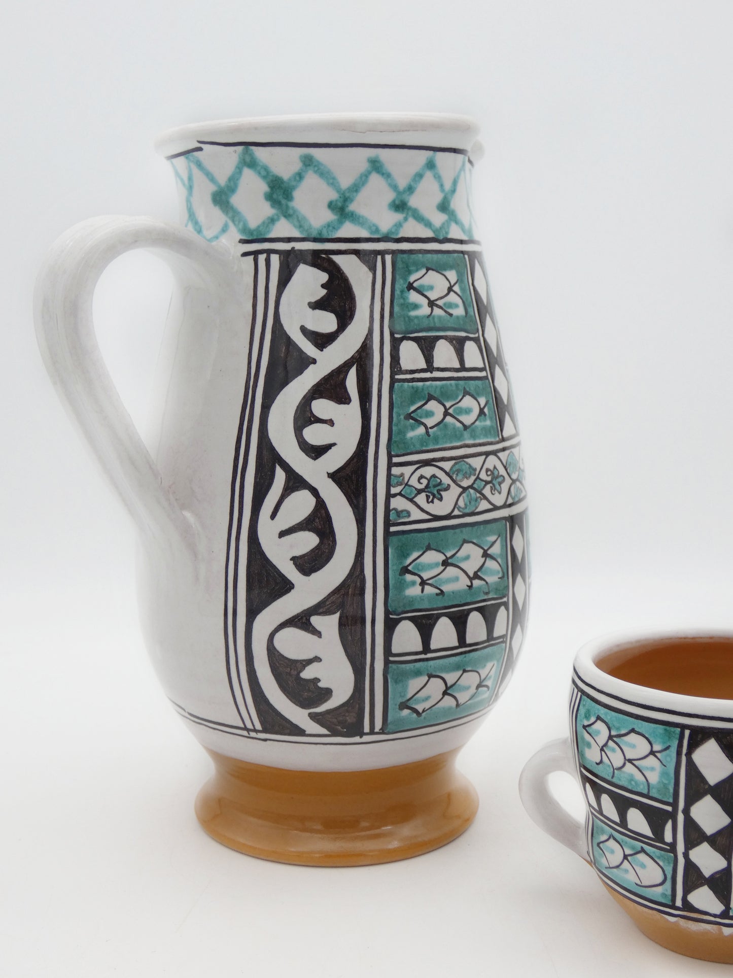 Trilobate Jug