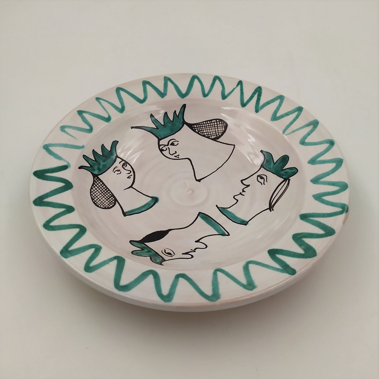 Basin dish