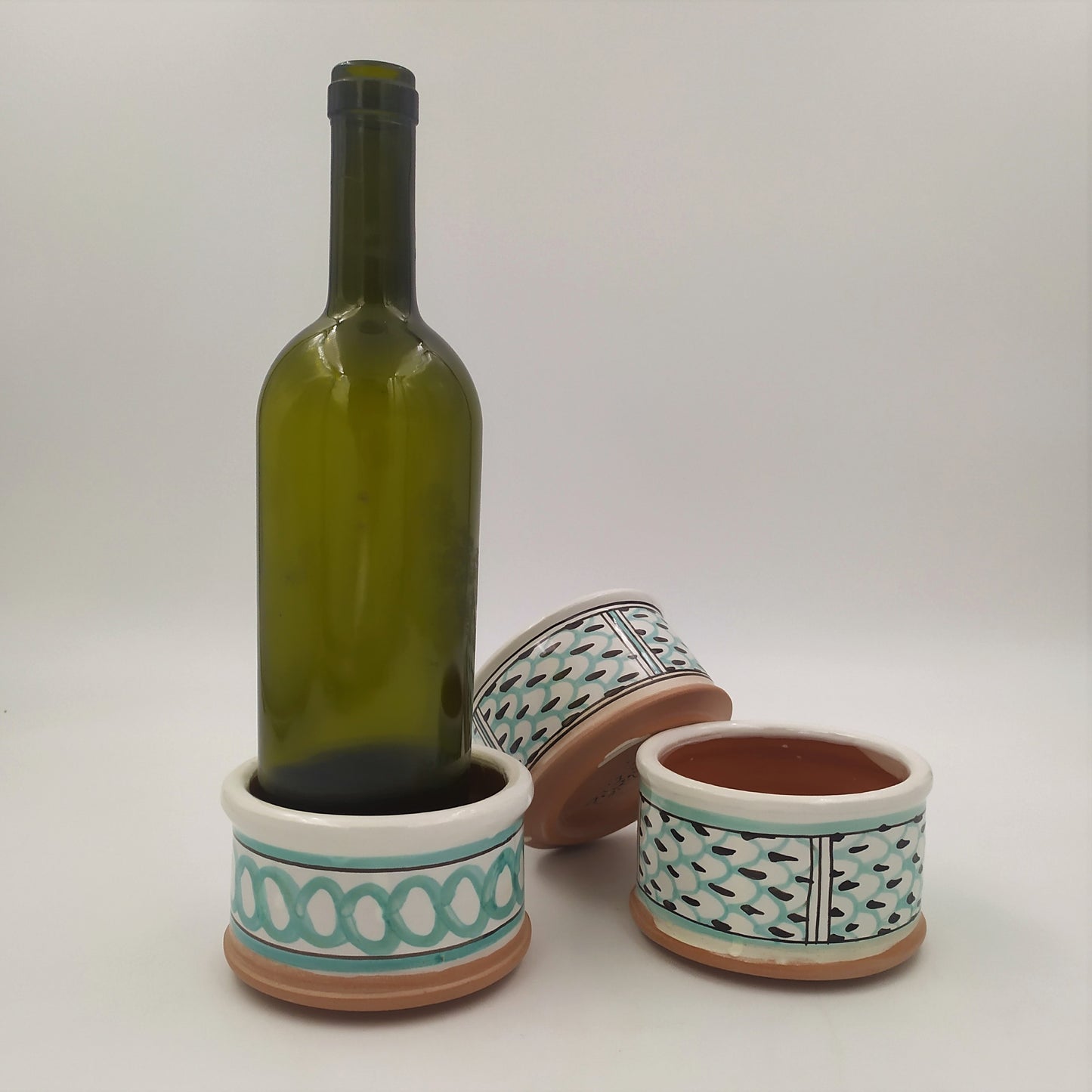 Cylinder bottle coaster