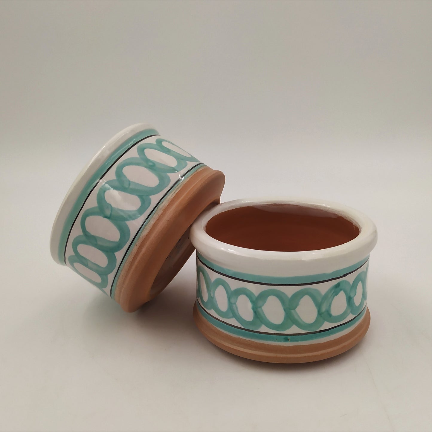 Cylinder bottle coaster