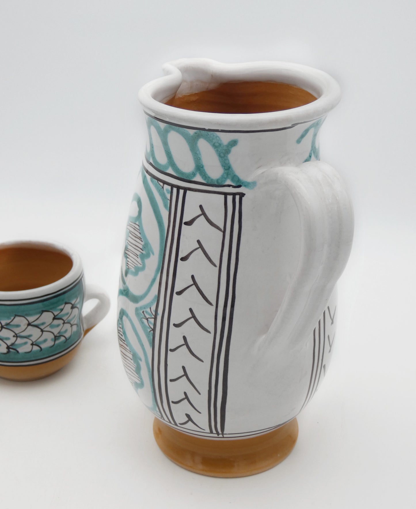 Trilobed Jug