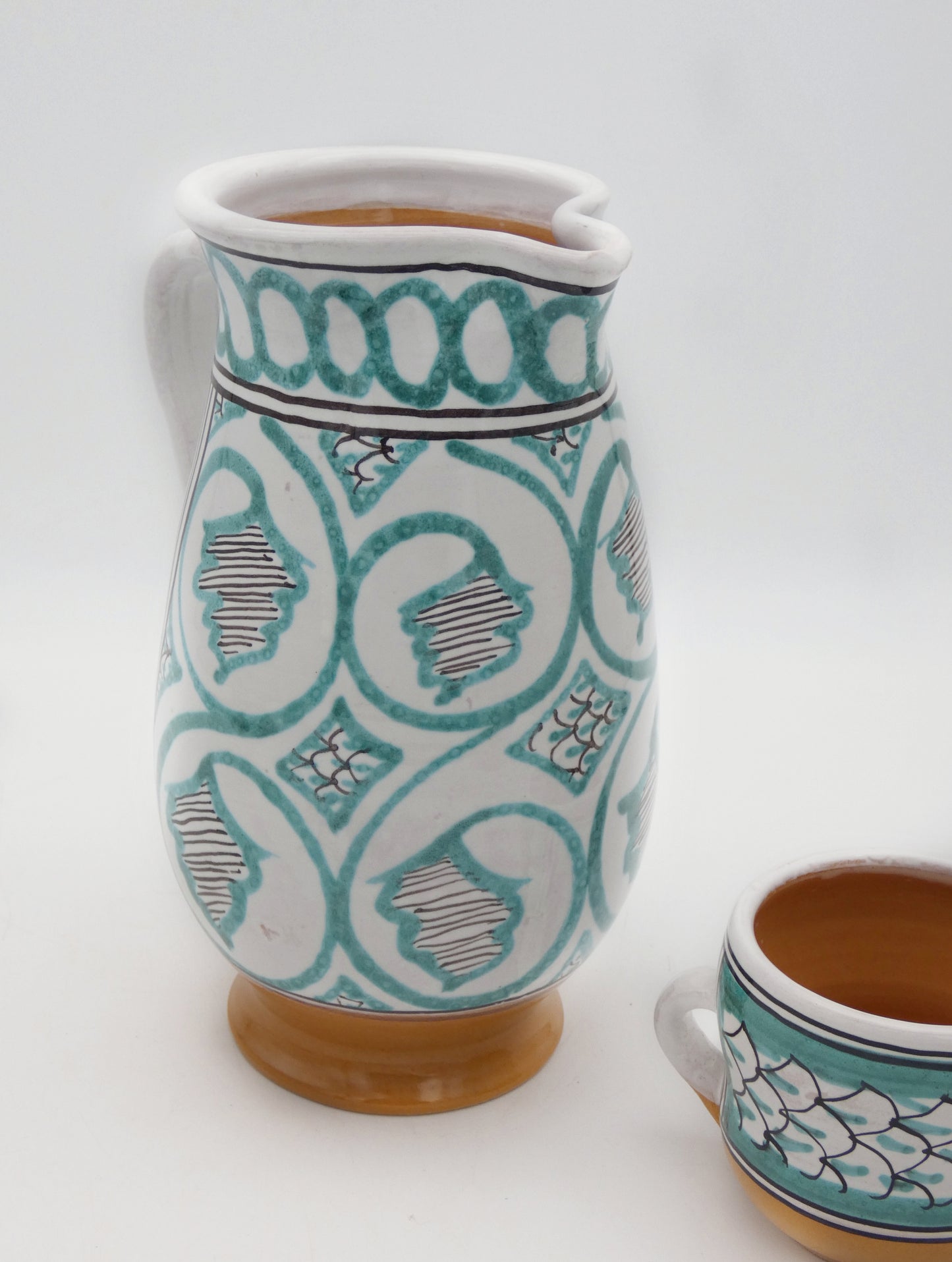 Trilobed Jug