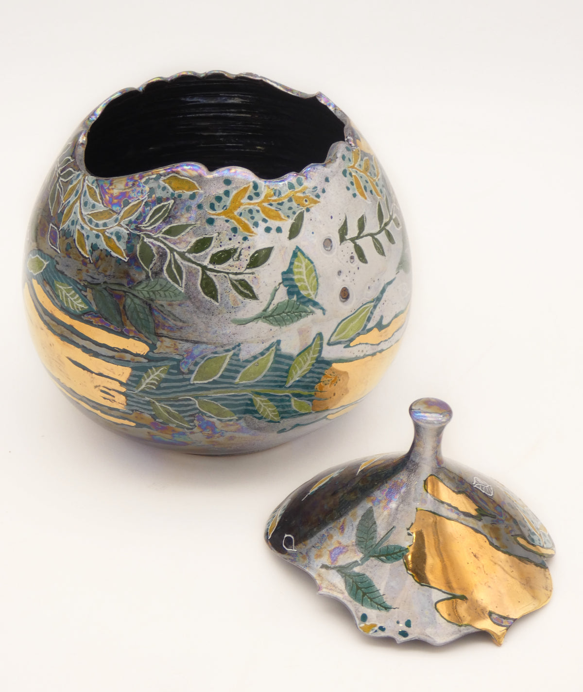 Lidded box – Lustre, Gold & Platinum | Riflessi e Risonanze